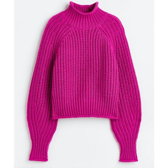H&M Sweaters - NWT H&M L Cable Knit Pink Sweater, Sold Out/ Blogger's Favorite Regular Length